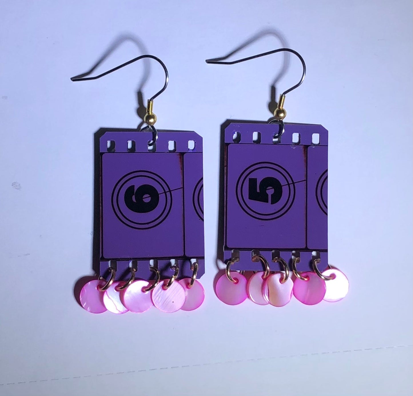 Academy Leader 6/5 Purple with pink shell ruffle